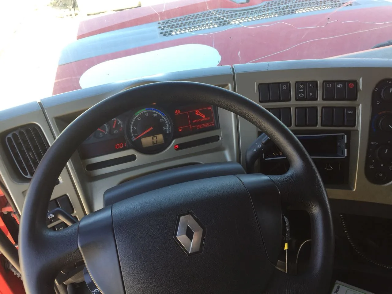 Замена компрессора Renault Magnum